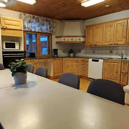 דירה Spacious For 12 With Sauna