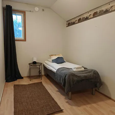 Spacious For 12 With Sauna דירה