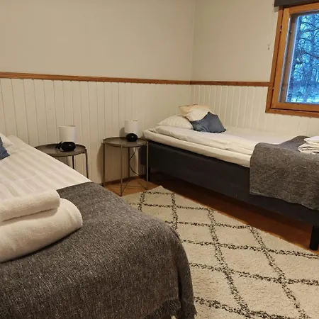 Spacious For 12 With Sauna *