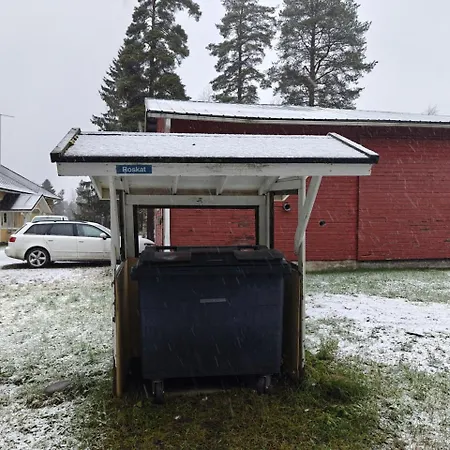 Huoneisto Spacious For 12 With Sauna